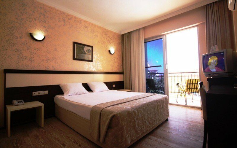 Отель Camyuva 4*